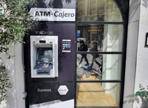 cuánto pagan por poner un cajero automático